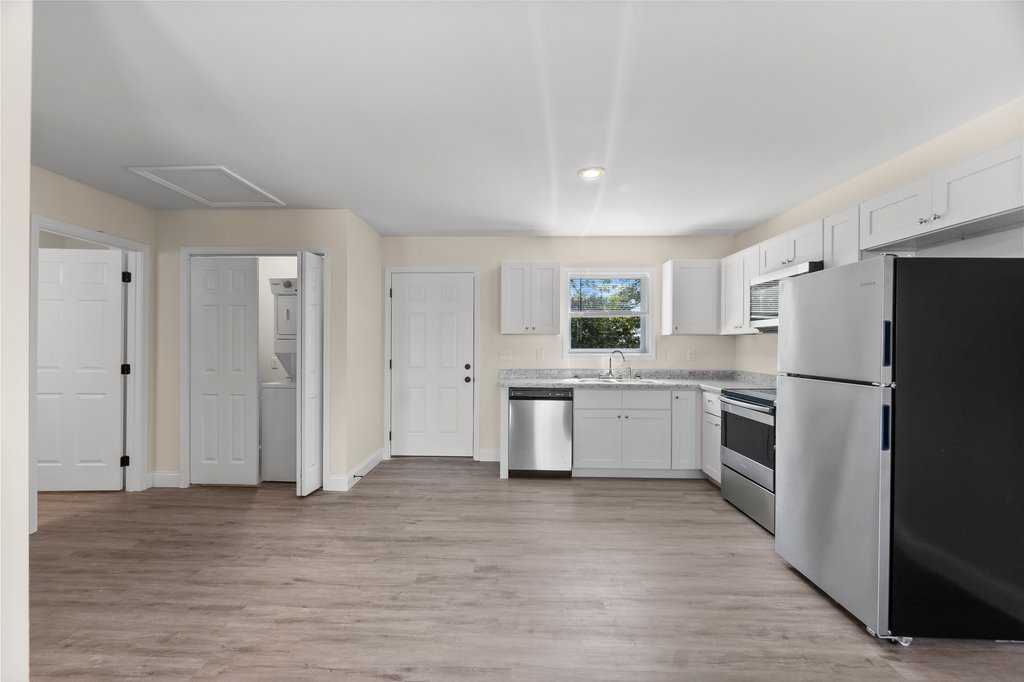 204 Coles Hill - 305